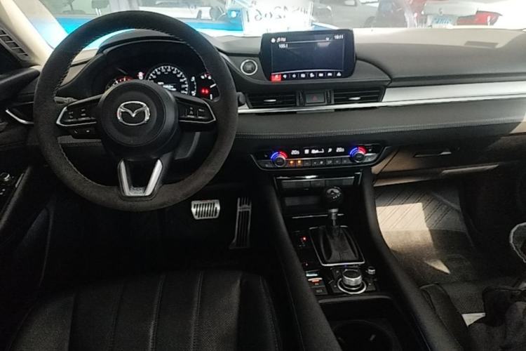 Used Mazda Atenza 2020 2.5L Sky Blue Prestige Edition Center Console