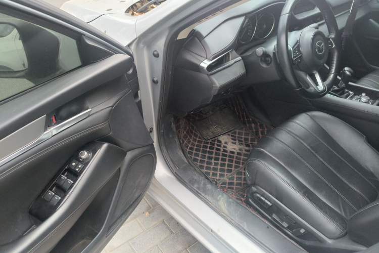 Used Mazda Atenza 2020 2.5L Skyline Sport Edition Driver Seat