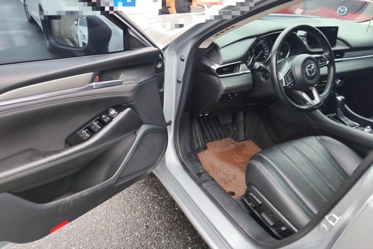 Used Mazda Atenza 2020 2.0L Blue Sky Luxury Edition Driver Seat