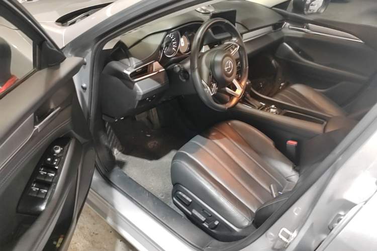 Used Mazda Atenza 2020 2.0L Blue Sky Luxury Edition Driver Seat