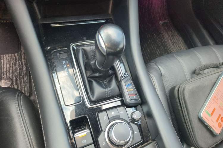 Used Mazda Atenza 2020 2.5L Skyline Sport Edition Gear Lever