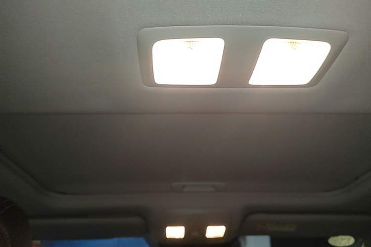 Used Mazda Atenza 2020 2.0L Blue Sky Luxury Edition Headliner