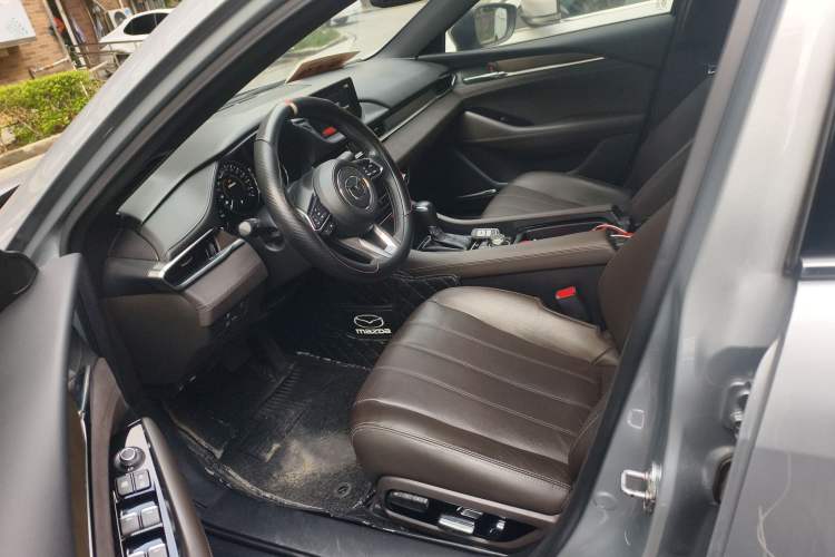 Used Mazda Atenza 2020 2.5L Sky Blue Prestige Edition Interior 3