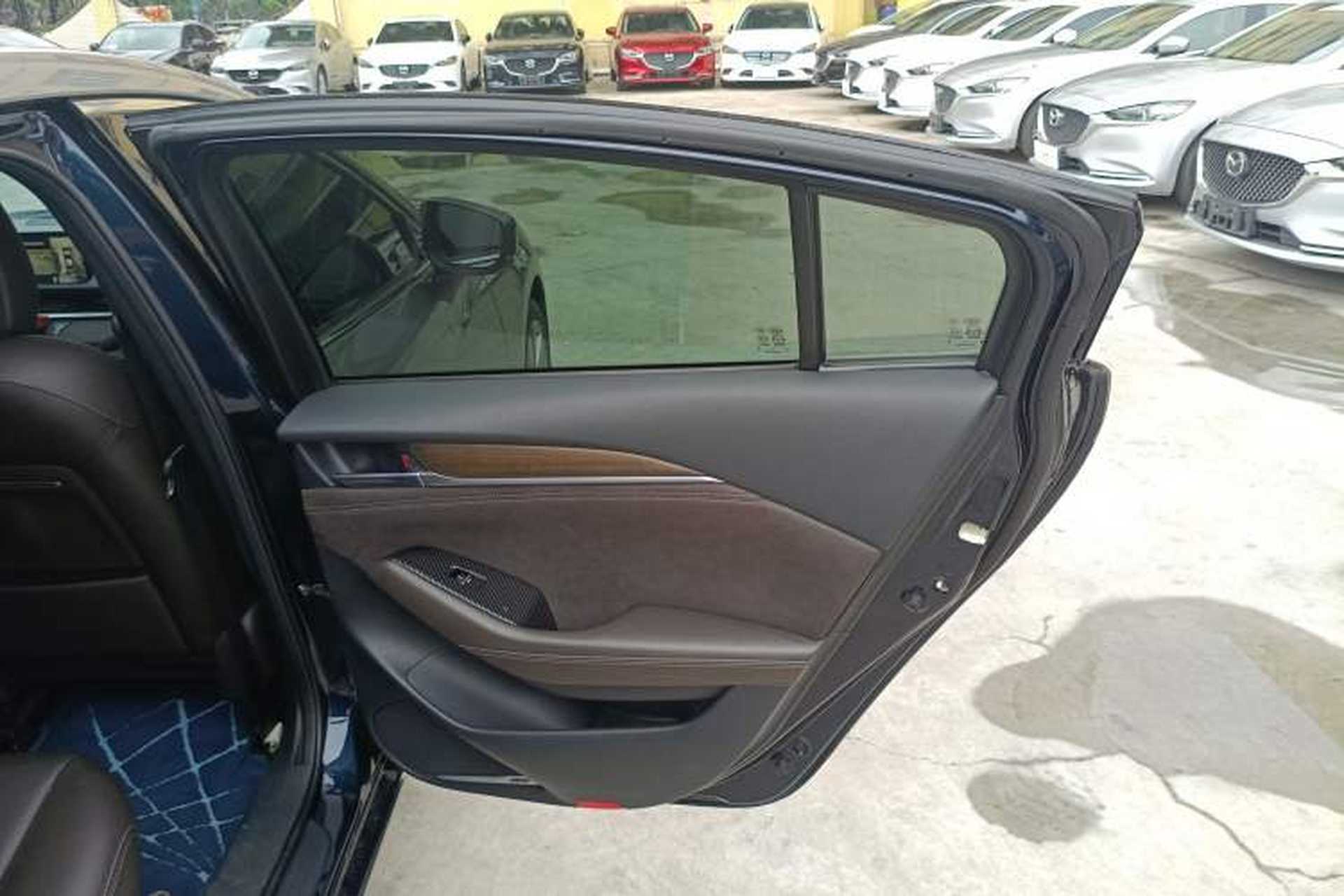 Used Mazda Atenza 2020 2.5L Sky Blue Prestige Edition Interior 6
