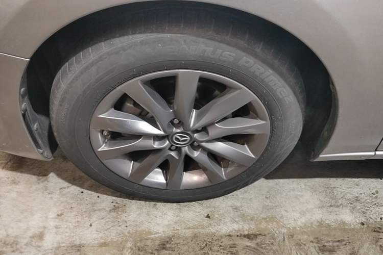 Used Mazda Atenza 2020 2.0L Blue Sky Luxury Edition Left Front Wheel Hub