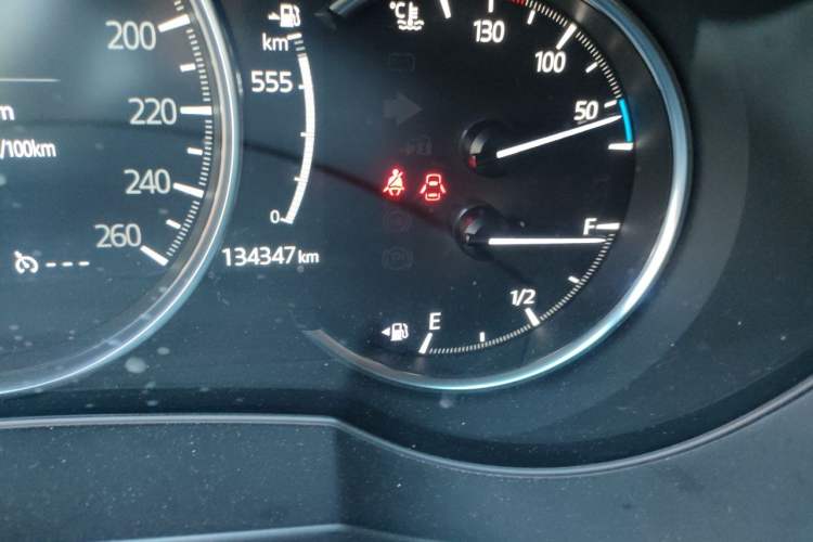 Used Mazda Atenza 2020 2.5L Sky Blue Prestige Edition Odometer Close Up