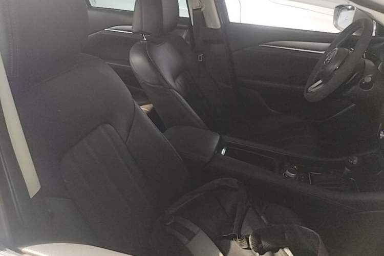 Used Mazda Atenza 2020 2.5L Sky Blue Prestige Edition Right Front Seat