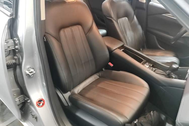 Used Mazda Atenza 2020 2.0L Blue Sky Luxury Edition Right Front Seat