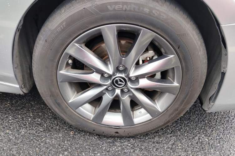 Used Mazda Atenza 2020 2.0L Blue Sky Luxury Edition Right Front Wheel Hub