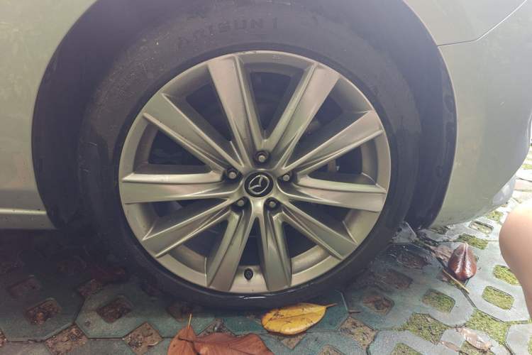 Used Mazda Atenza 2020 2.5L Skyline Sport Edition Right Front Wheel Hub