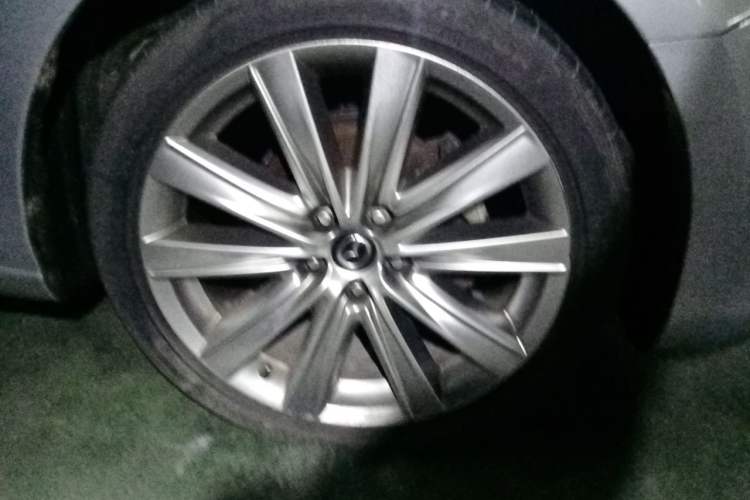Used Mazda Atenza 2020 2.5L Sky Blue Prestige Edition Right Front Wheel Hub