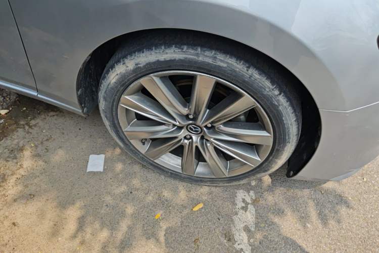 Used Mazda Atenza 2020 2.5L Sky Blue Prestige Edition Right Front Wheel Hub