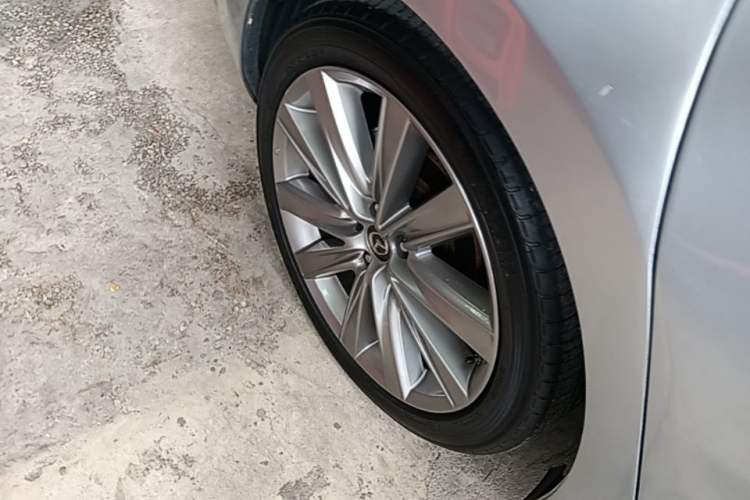 Used Mazda Atenza 2020 2.5L Sky Blue Prestige Edition Right Rear Wheel Hub