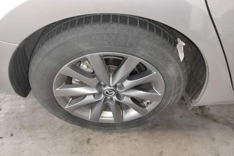 Used Mazda Atenza 2020 2.0L Blue Sky Luxury Edition Right Rear Wheel Hub