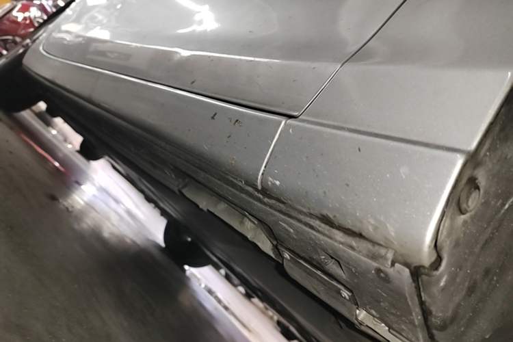 Used Mazda Atenza 2020 2.0L Blue Sky Luxury Edition Right Side Sill