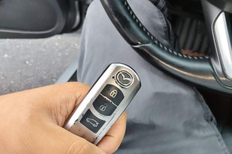 Used Mazda Atenza 2020 2.0L Blue Sky Luxury Edition Vehicle Key