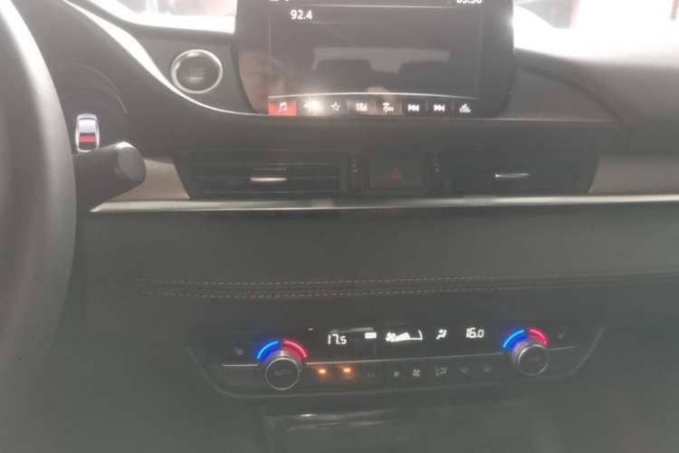 Used Mazda Atenza 2020 2.5L Skyline Sport Edition Audio And AC Panel