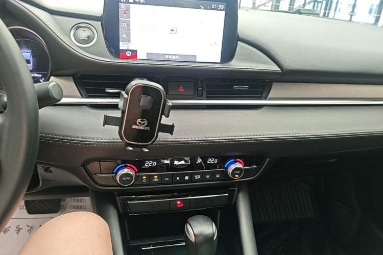 Used Mazda Atenza 2020 2.0L Blue Sky Luxury Edition Audio And AC Panel