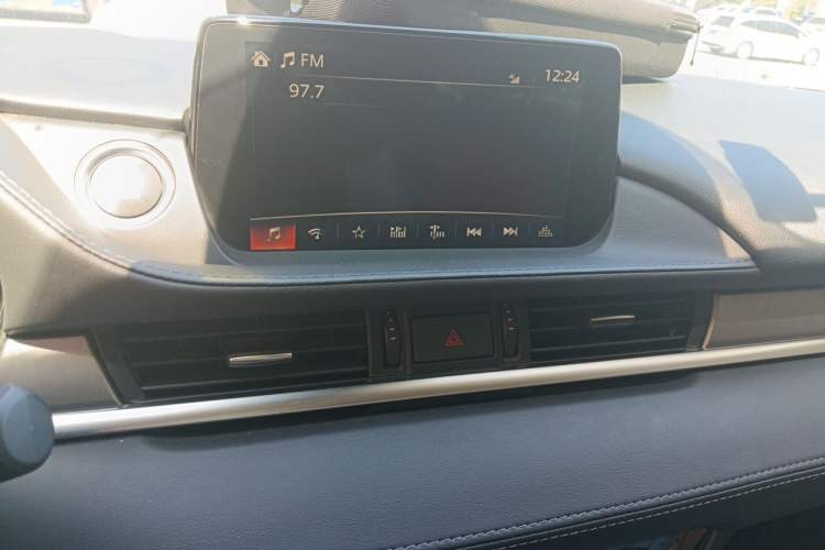 Used Mazda Atenza 2020 2.0L Blue Sky Prestige Edition Audio And AC Panel