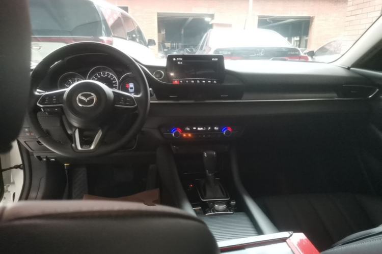 Used Mazda Atenza 2020 2.5L Skyline Sport Edition Center Console