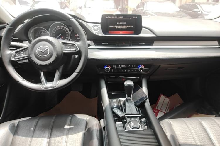 Used Mazda Atenza 2020 2.0L Blue Sky Luxury Edition Center Console