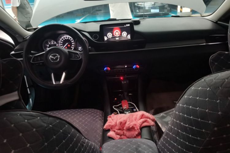 Used Mazda Atenza 2020 2.5L Skyline Sport Edition Center Console