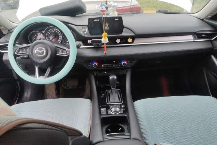 Used Mazda Atenza 2020 2.5L Skyline Sport Edition Center Console
