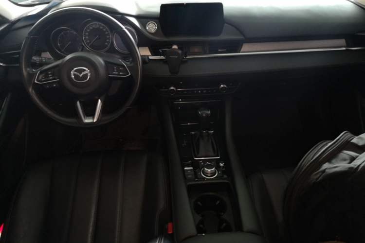 Used Mazda Atenza 2020 2.5L Skyline Sport Edition Center Console