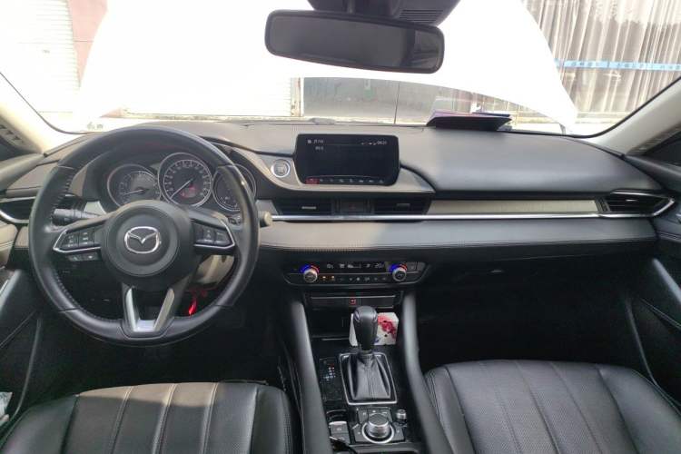 Used Mazda Atenza 2020 2.5L Skyline Sport Edition Center Console
