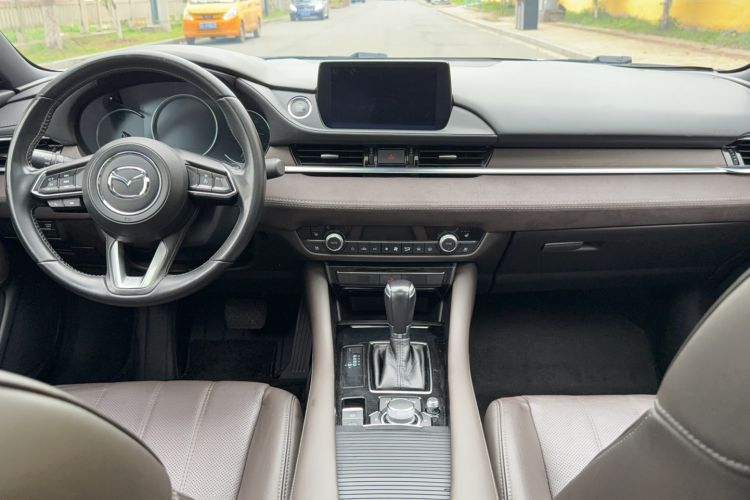 Used Mazda Atenza 2020 2.5L Sky Blue Prestige Edition Center Console