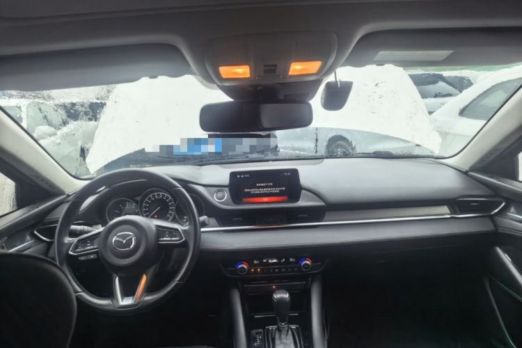 Used Mazda Atenza 2020 2.0L Blue Sky Luxury Edition Center Console