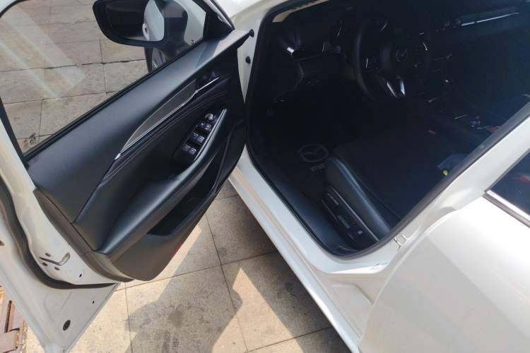 Used Mazda Atenza 2020 2.5L Skyline Sport Edition Driver Seat