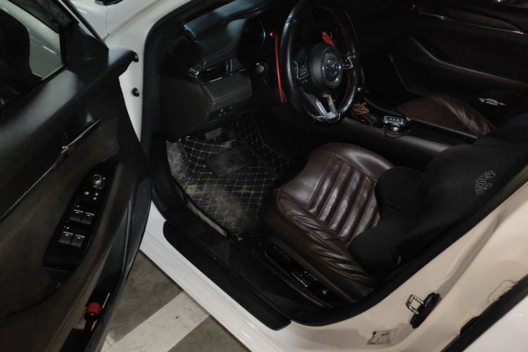 Used Mazda Atenza 2020 2.5L Sky Blue Prestige Edition Driver Seat
