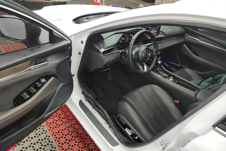 Used Mazda Atenza 2020 2.5L Sky Blue Prestige Edition Driver Seat