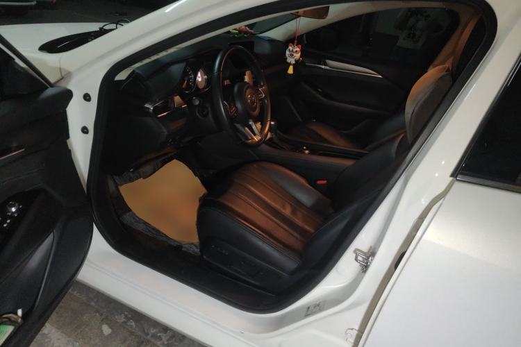 Used Mazda Atenza 2020 2.0L Blue Sky Luxury Edition Driver Seat