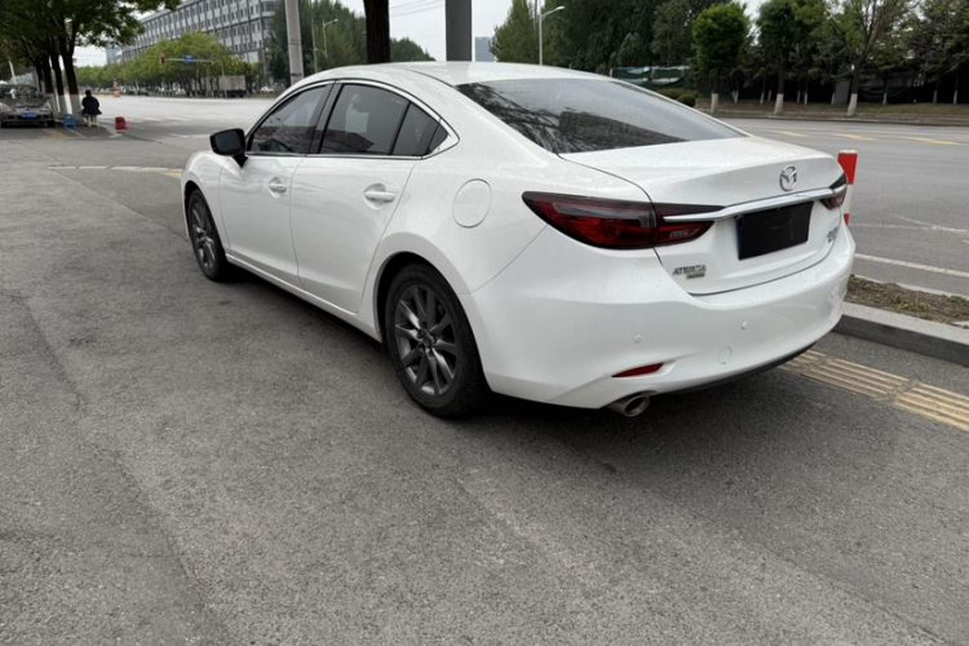 Used Mazda Atenza 2020 2.0L Blue Sky Luxury Edition Exterior 4