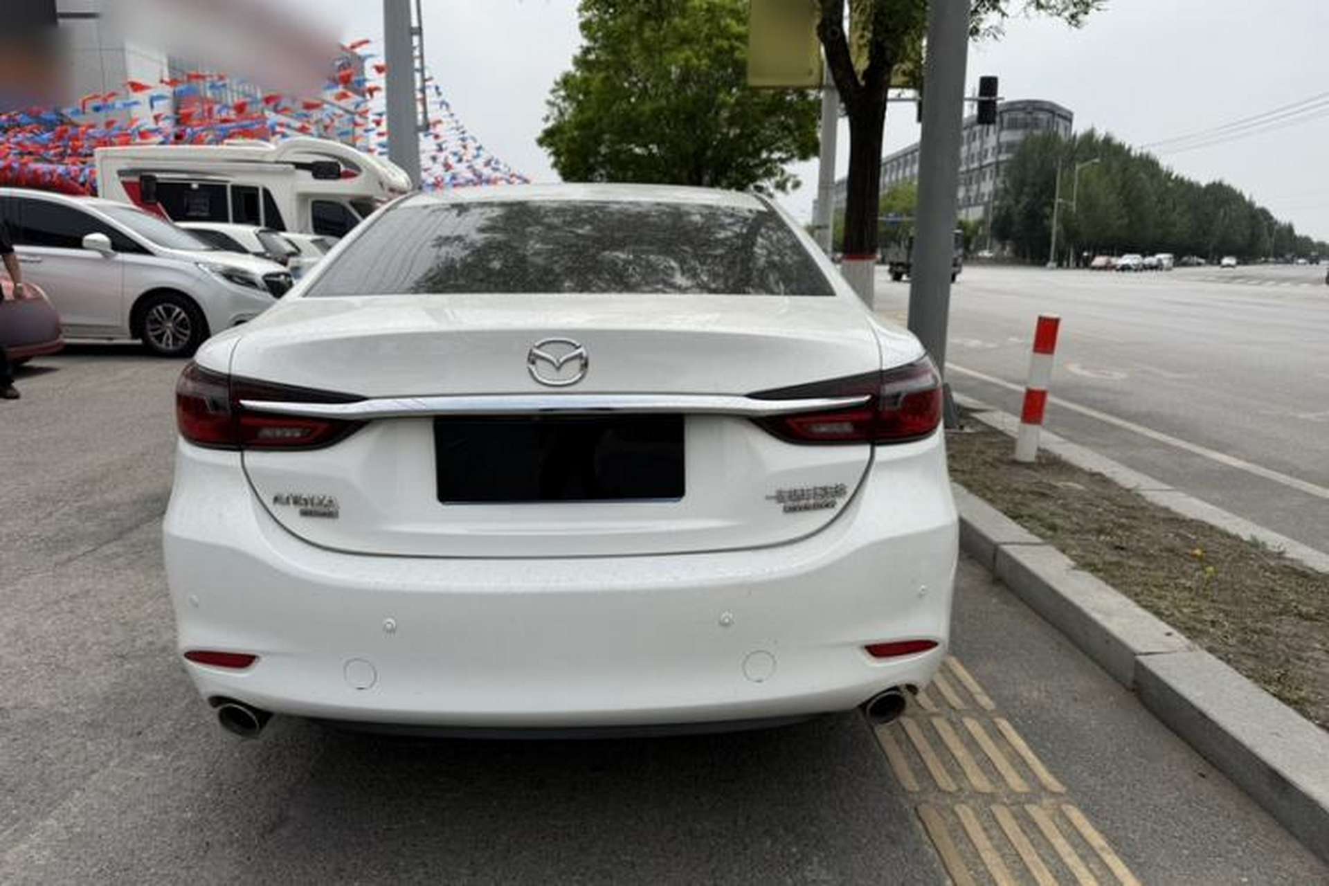 Used Mazda Atenza 2020 2.0L Blue Sky Luxury Edition Exterior 5