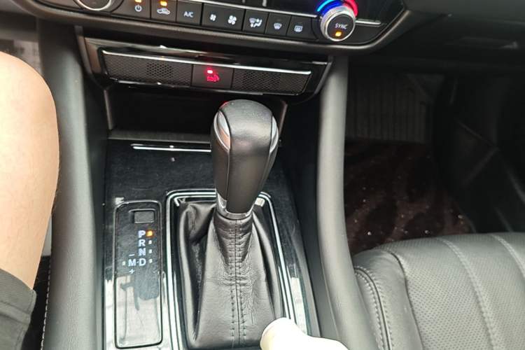 Used Mazda Atenza 2020 2.0L Blue Sky Luxury Edition Gear Lever