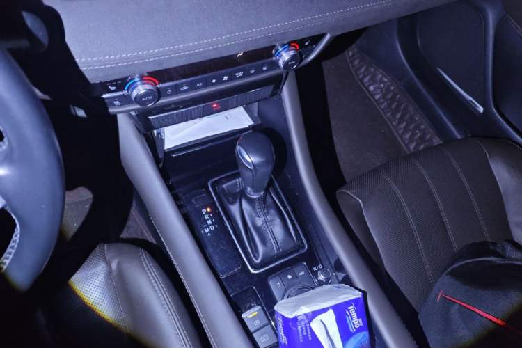 Used Mazda Atenza 2020 2.5L Sky Blue Prestige Edition Gear Lever