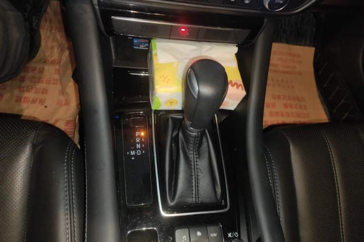 Used Mazda Atenza 2020 2.0L Blue Sky Luxury Edition Gear Lever