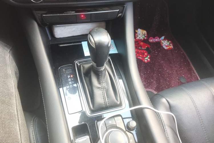 Used Mazda Atenza 2020 2.0L Blue Sky Luxury Edition Gear Lever