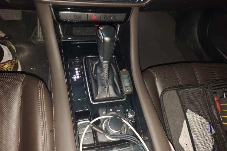 Used Mazda Atenza 2020 2.5L Skytop Deluxe Edition Gear Lever
