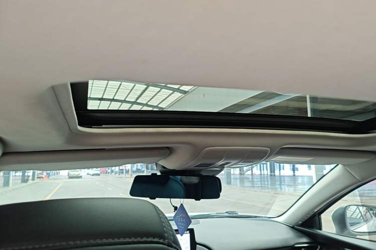Used Mazda Atenza 2020 2.0L Blue Sky Luxury Edition Headliner
