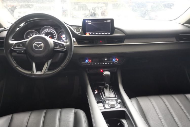 Used Mazda Atenza 2020 2.0L Blue Sky Luxury Edition Interior 2