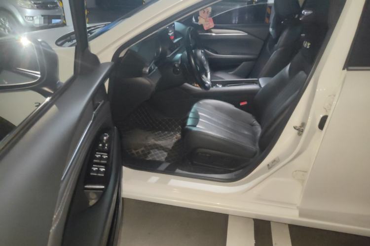 Used Mazda Atenza 2020 2.5L Skyline Sport Edition Interior 3