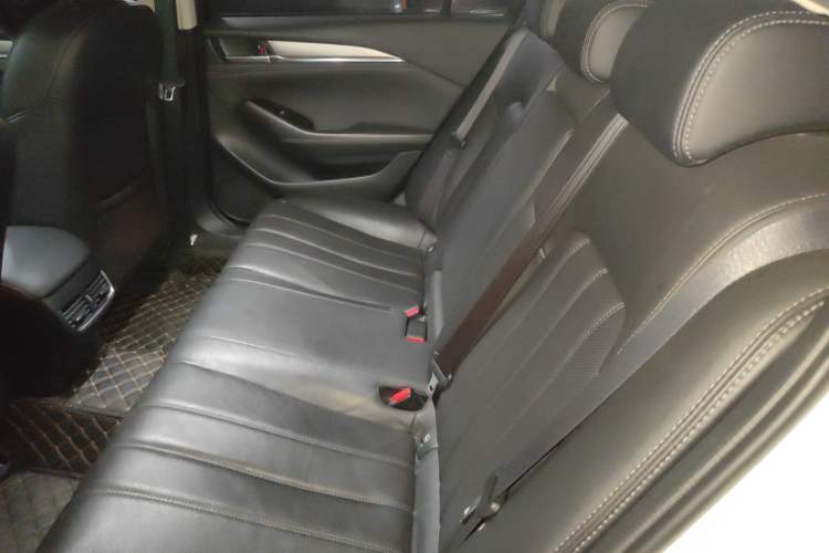 Used Mazda Atenza 2020 2.5L Skyline Sport Edition Interior 4