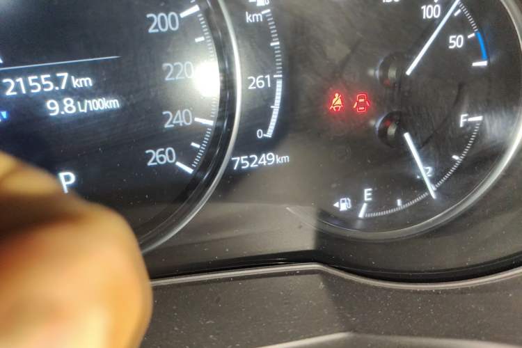 Used Mazda Atenza 2020 2.5L Sky Blue Prestige Edition Odometer Close Up