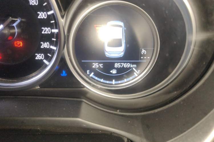 Used Mazda Atenza 2020 2.0L Blue Sky Luxury Edition Odometer Close Up