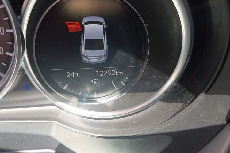 Used Mazda Atenza 2020 2.0L Blue Sky Prestige Edition Odometer Close Up