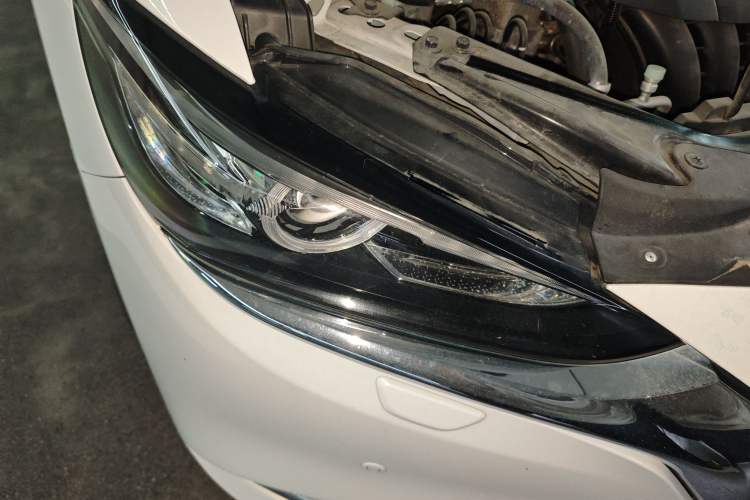 Used Mazda Atenza 2020 2.5L Skytop Deluxe Edition Right Front Headlight